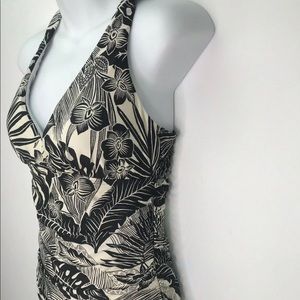 Jantzen One Piece Black- White Floral Swimsuit Size 8 Padded Cups Nylon/Spandex